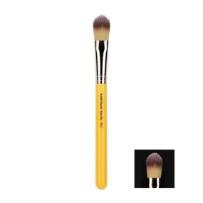 Bdellium Studio Face 947: Small Foundation Brush