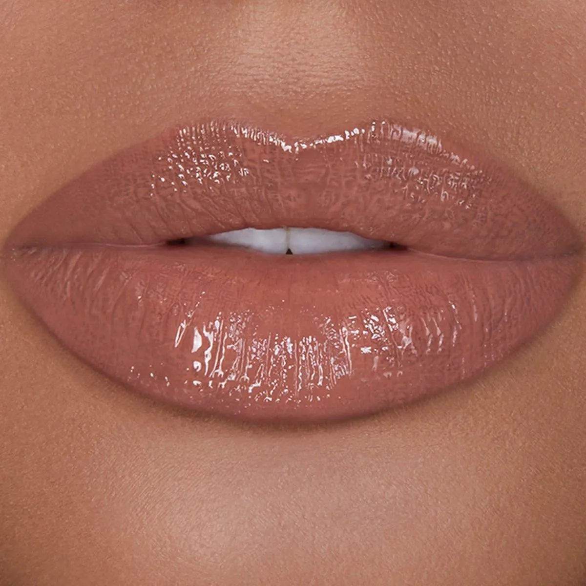 Unreal High Shine Volumizing Lip Gloss