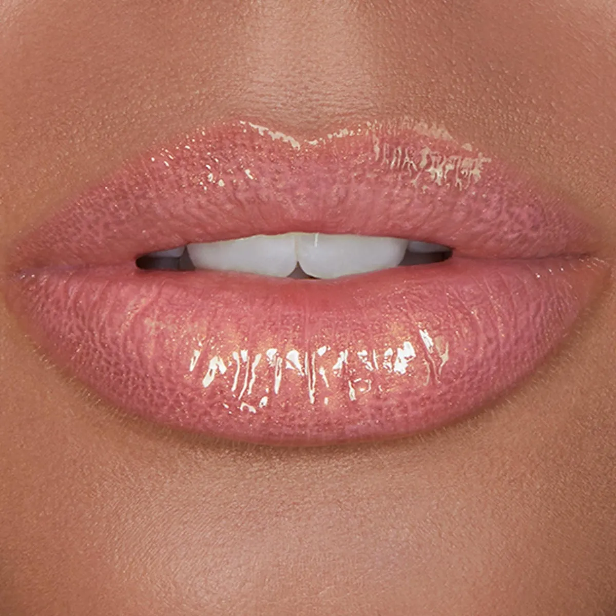 Unreal High Shine Volumizing Lip Gloss